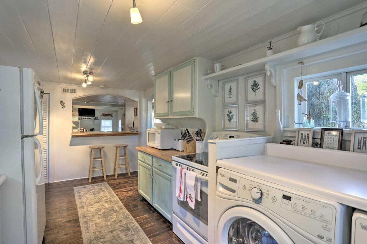 Coastal, Walkable Home In Historic Southport! Exterior foto
